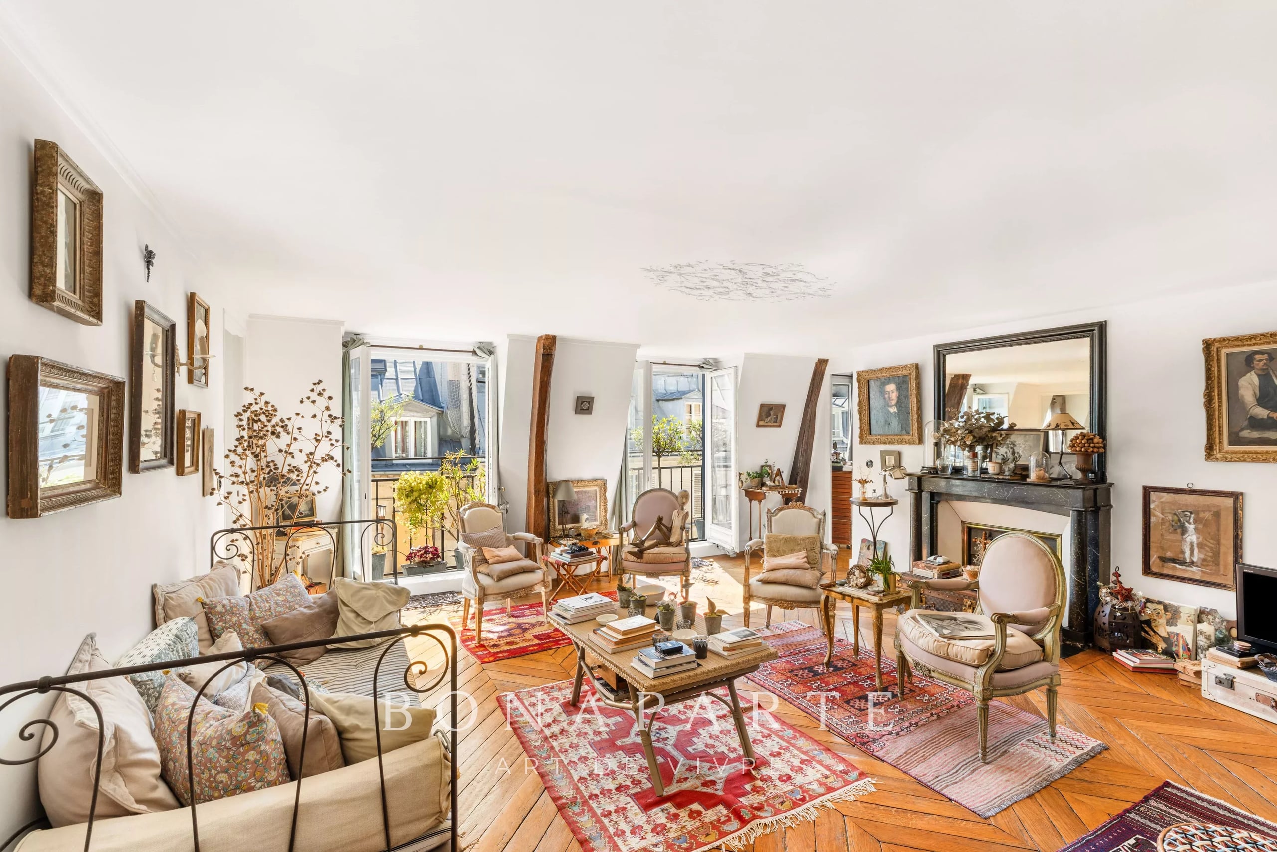 Paris 8ᵉ – Madeleine | Appartement 5 pièces avec balcon