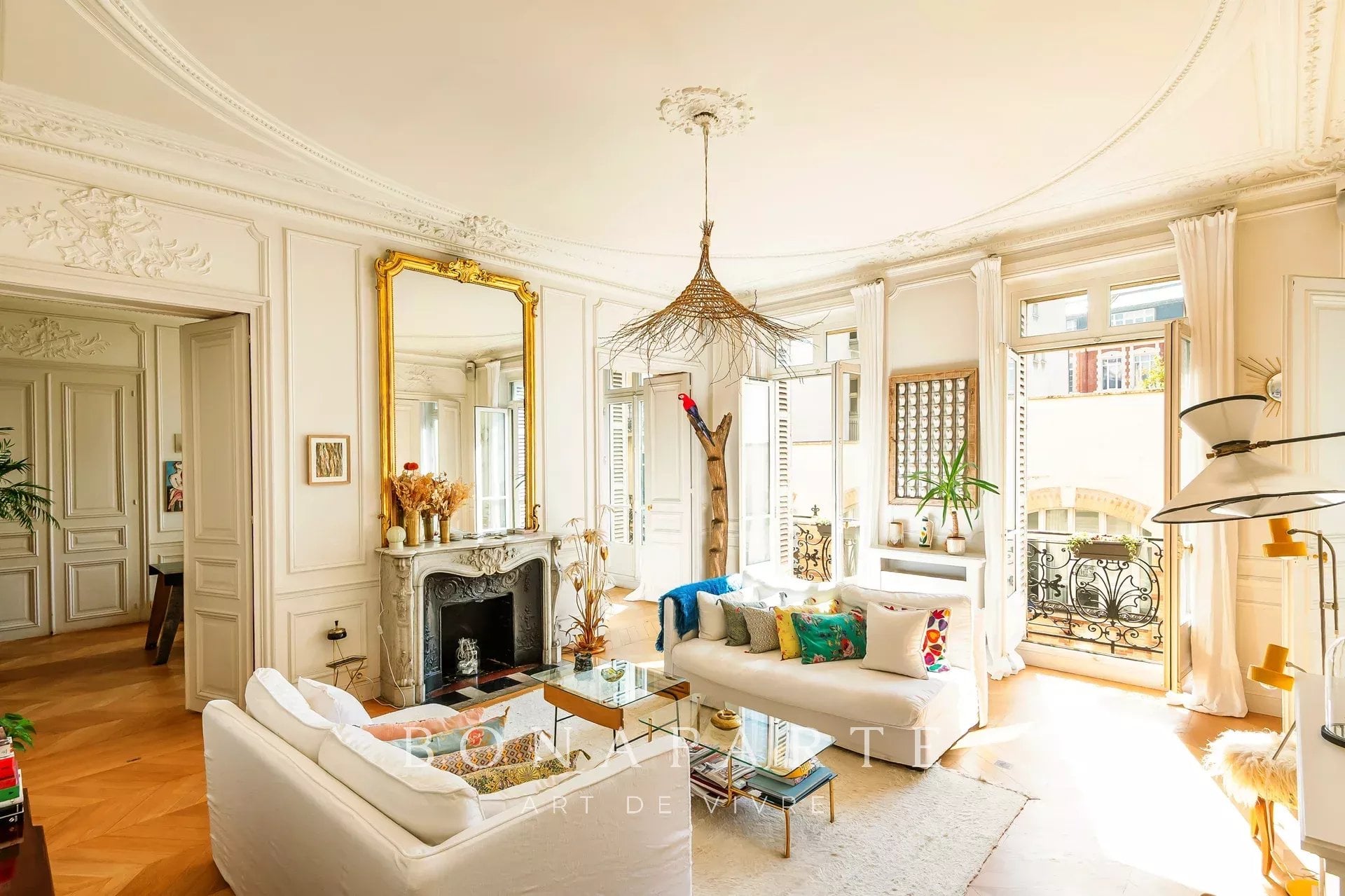PARIS 9 - APPARTEMENT FAMILIAL